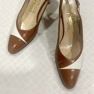 Vintage Ferragamo two-tone heals